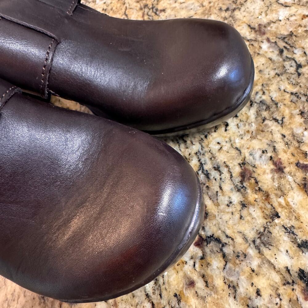 NWOB Born Dark Brown Leather Heeled Clog Mules Size 8 Cottagecore Fall Chic - Picture 5 of 8